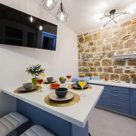 Angels-split **** شقة