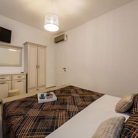 Apartman Angels-split ****