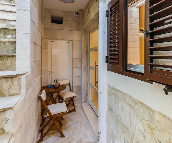 Angels-split **** * Σπλιτ