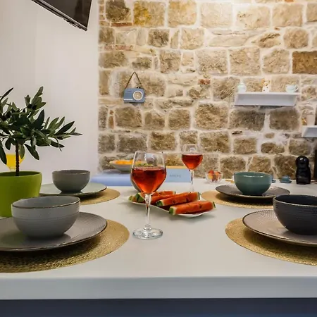 Angels-split **** * Split