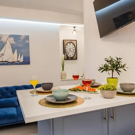 Angels-split **** * Split